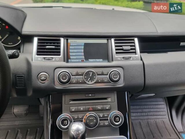 Білий Ленд Ровер Range Rover Sport, об'ємом двигуна 5 л та пробігом 204 тис. км за 16900 $, фото 56 на Automoto.ua