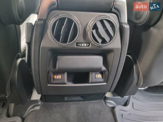Білий Ленд Ровер Range Rover Sport, об'ємом двигуна 5 л та пробігом 204 тис. км за 16900 $, фото 69 на Automoto.ua