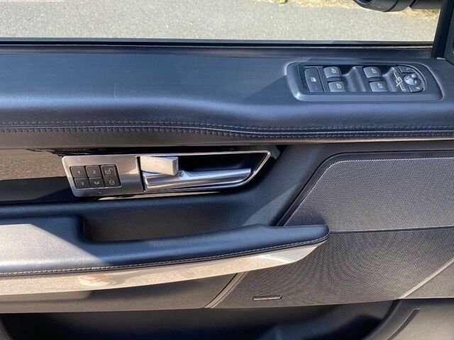 Білий Ленд Ровер Range Rover Sport, об'ємом двигуна 5 л та пробігом 119 тис. км за 14999 $, фото 32 на Automoto.ua