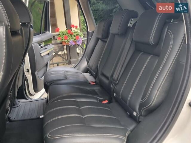 Білий Ленд Ровер Range Rover Sport, об'ємом двигуна 5 л та пробігом 204 тис. км за 16900 $, фото 67 на Automoto.ua