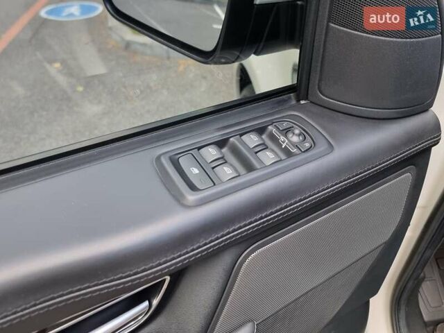 Білий Ленд Ровер Range Rover Sport, об'ємом двигуна 5 л та пробігом 204 тис. км за 16900 $, фото 37 на Automoto.ua