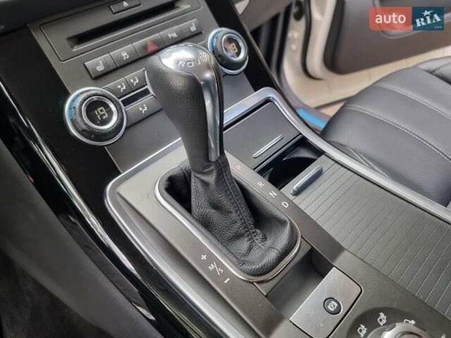 Білий Ленд Ровер Range Rover Sport, об'ємом двигуна 5 л та пробігом 204 тис. км за 16900 $, фото 60 на Automoto.ua