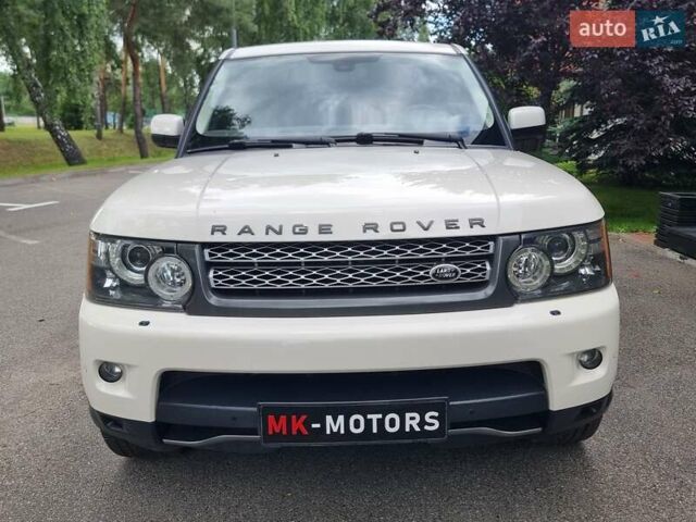 Білий Ленд Ровер Range Rover Sport, об'ємом двигуна 5 л та пробігом 204 тис. км за 16900 $, фото 17 на Automoto.ua