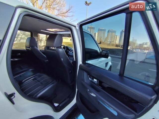 Белый Ленд Ровер Рендж Ровер Спорт, объемом двигателя 5 л и пробегом 119 тыс. км за 14999 $, фото 20 на Automoto.ua