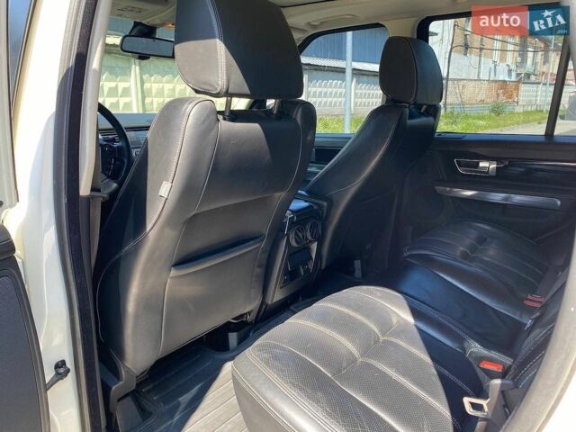 Білий Ленд Ровер Range Rover Sport, об'ємом двигуна 5 л та пробігом 119 тис. км за 14999 $, фото 18 на Automoto.ua