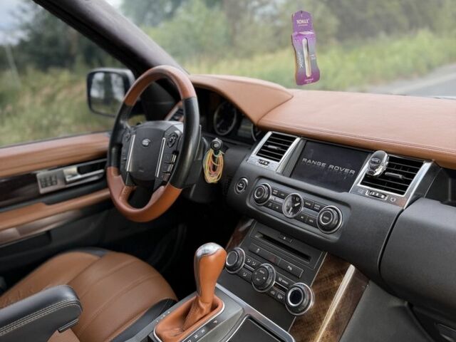 Білий Ленд Ровер Range Rover Sport, об'ємом двигуна 3 л та пробігом 178 тис. км за 11000 $, фото 22 на Automoto.ua