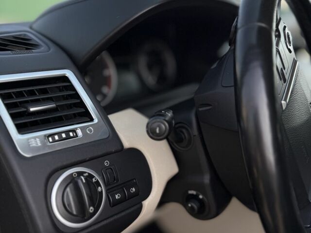 Білий Ленд Ровер Range Rover Sport, об'ємом двигуна 3 л та пробігом 312 тис. км за 13500 $, фото 5 на Automoto.ua