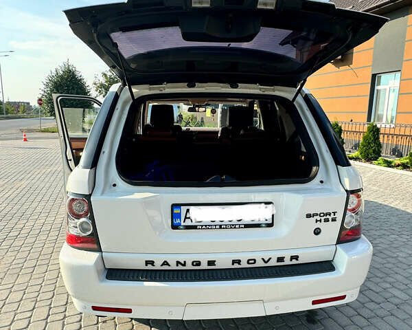 Білий Ленд Ровер Range Rover Sport, об'ємом двигуна 3 л та пробігом 263 тис. км за 17500 $, фото 2 на Automoto.ua