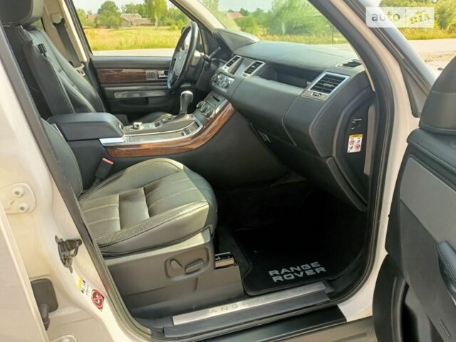 Білий Ленд Ровер Range Rover Sport, об'ємом двигуна 2.99 л та пробігом 176 тис. км за 15800 $, фото 16 на Automoto.ua