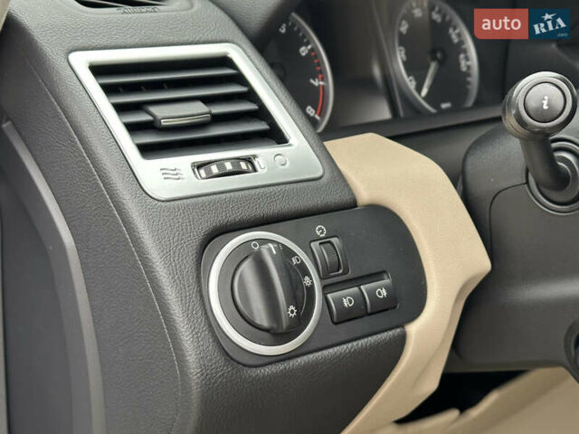 Білий Ленд Ровер Range Rover Sport, об'ємом двигуна 5 л та пробігом 120 тис. км за 13500 $, фото 64 на Automoto.ua