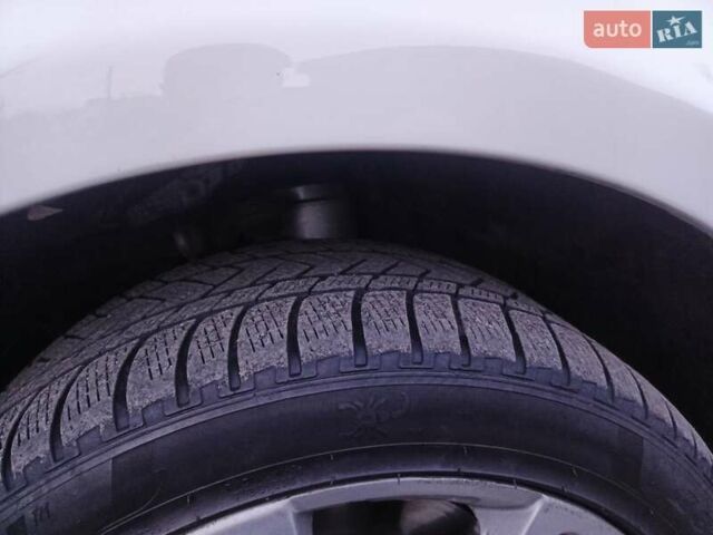 Белый Ленд Ровер Рендж Ровер Спорт, объемом двигателя 3 л и пробегом 270 тыс. км за 17500 $, фото 35 на Automoto.ua