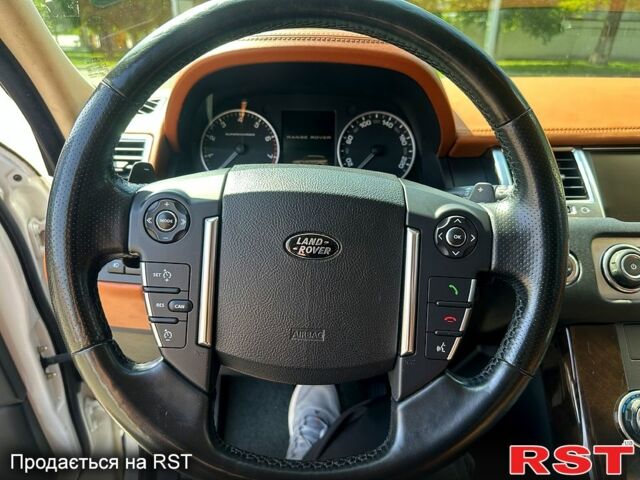 Білий Ленд Ровер Range Rover Sport, об'ємом двигуна 5 л та пробігом 145 тис. км за 16500 $, фото 6 на Automoto.ua