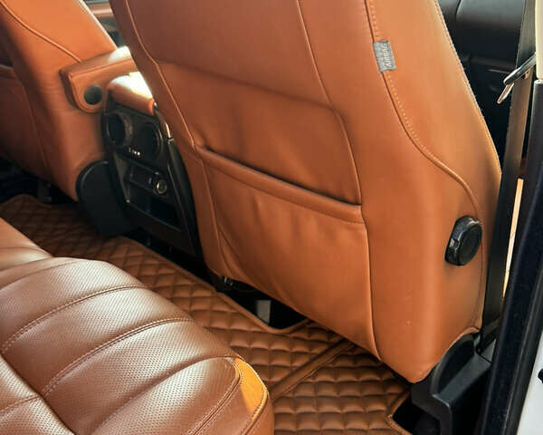 Білий Ленд Ровер Range Rover Sport, об'ємом двигуна 3 л та пробігом 263 тис. км за 17500 $, фото 23 на Automoto.ua