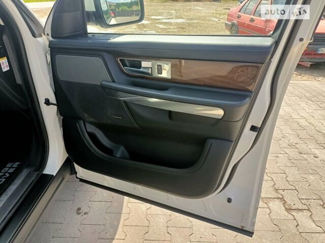 Білий Ленд Ровер Range Rover Sport, об'ємом двигуна 2.99 л та пробігом 176 тис. км за 15800 $, фото 17 на Automoto.ua