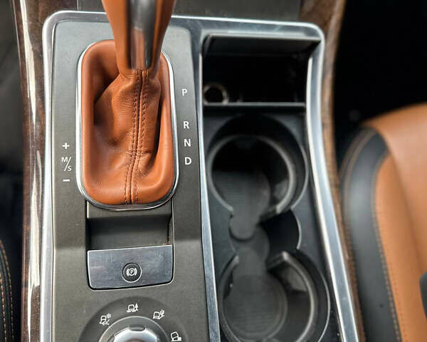 Белый Ленд Ровер Рендж Ровер Спорт, объемом двигателя 2.99 л и пробегом 173 тыс. км за 14500 $, фото 18 на Automoto.ua