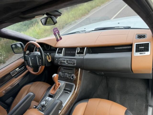 Білий Ленд Ровер Range Rover Sport, об'ємом двигуна 3 л та пробігом 178 тис. км за 11000 $, фото 19 на Automoto.ua