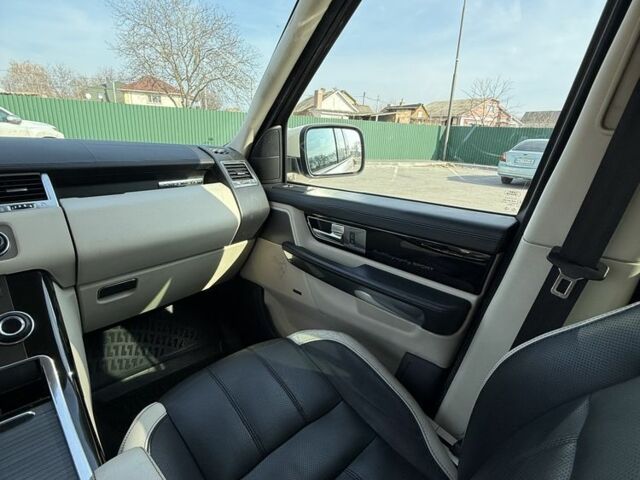 Білий Ленд Ровер Range Rover Sport, об'ємом двигуна 3 л та пробігом 312 тис. км за 13500 $, фото 10 на Automoto.ua
