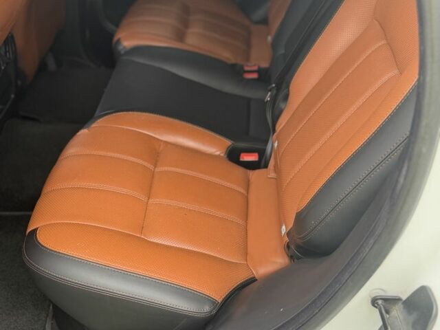 Білий Ленд Ровер Range Rover Sport, об'ємом двигуна 3 л та пробігом 178 тис. км за 11000 $, фото 12 на Automoto.ua