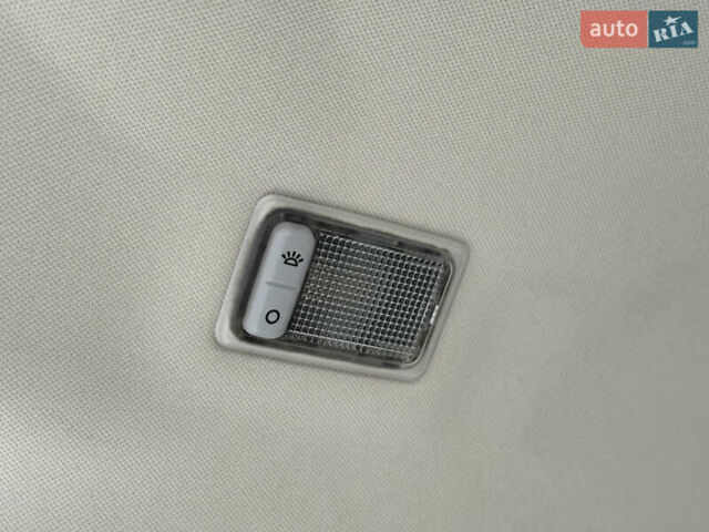 Белый Ленд Ровер Рендж Ровер Спорт, объемом двигателя 5 л и пробегом 120 тыс. км за 15500 $, фото 45 на Automoto.ua