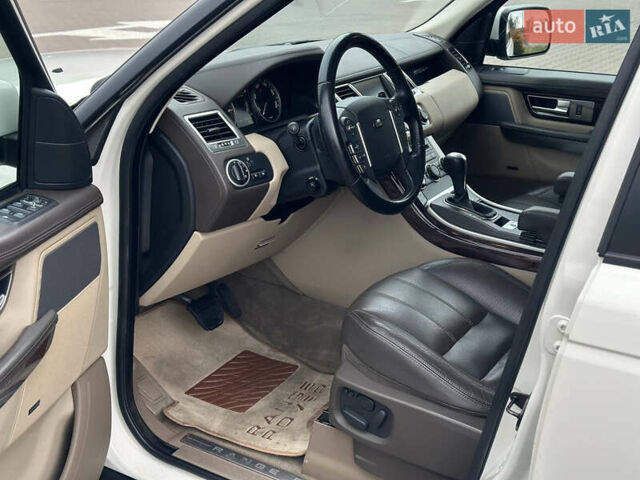Білий Ленд Ровер Range Rover Sport, об'ємом двигуна 3.63 л та пробігом 202 тис. км за 15850 $, фото 31 на Automoto.ua