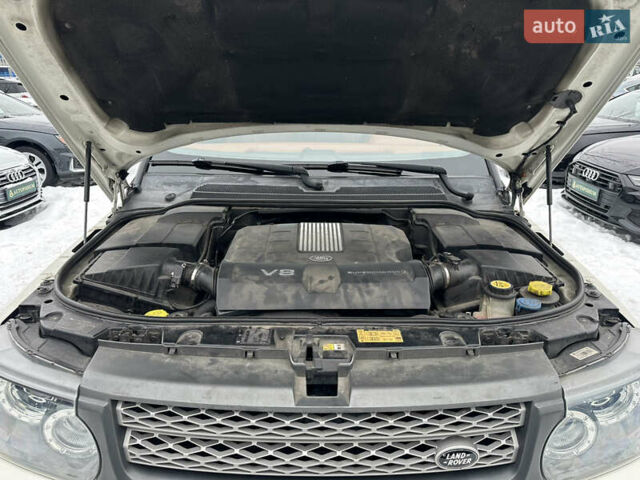 Білий Ленд Ровер Range Rover Sport, об'ємом двигуна 5 л та пробігом 171 тис. км за 12500 $, фото 50 на Automoto.ua
