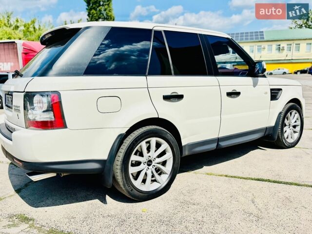Білий Ленд Ровер Range Rover Sport, об'ємом двигуна 5 л та пробігом 181 тис. км за 14500 $, фото 2 на Automoto.ua