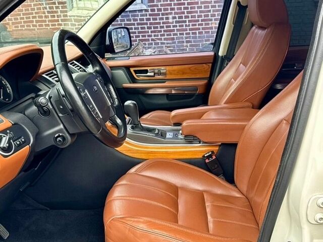 Білий Ленд Ровер Range Rover Sport, об'ємом двигуна 5 л та пробігом 175 тис. км за 15950 $, фото 12 на Automoto.ua