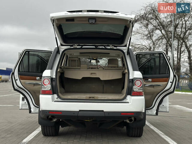 Білий Ленд Ровер Range Rover Sport, об'ємом двигуна 5 л та пробігом 120 тис. км за 13500 $, фото 31 на Automoto.ua