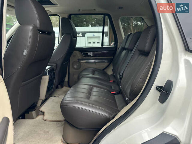 Білий Ленд Ровер Range Rover Sport, об'ємом двигуна 3.63 л та пробігом 202 тис. км за 15850 $, фото 34 на Automoto.ua