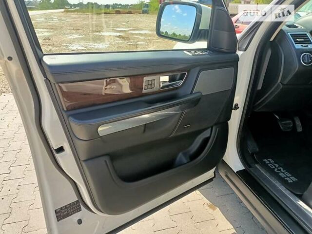 Белый Ленд Ровер Рендж Ровер Спорт, объемом двигателя 2.99 л и пробегом 176 тыс. км за 15800 $, фото 9 на Automoto.ua