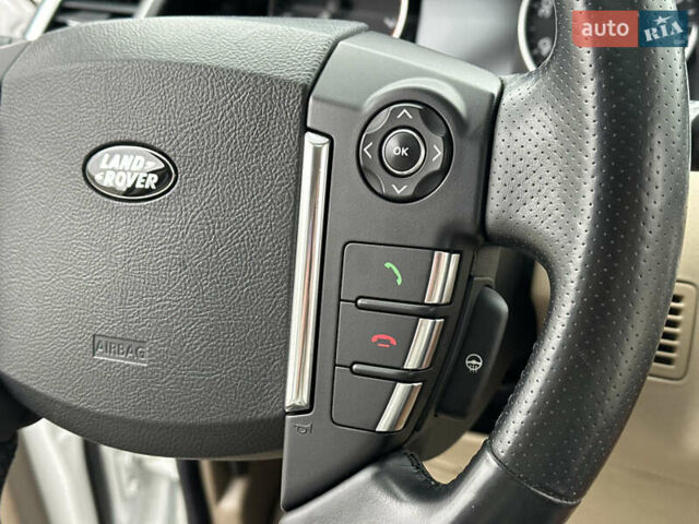 Білий Ленд Ровер Range Rover Sport, об'ємом двигуна 5 л та пробігом 120 тис. км за 13500 $, фото 69 на Automoto.ua