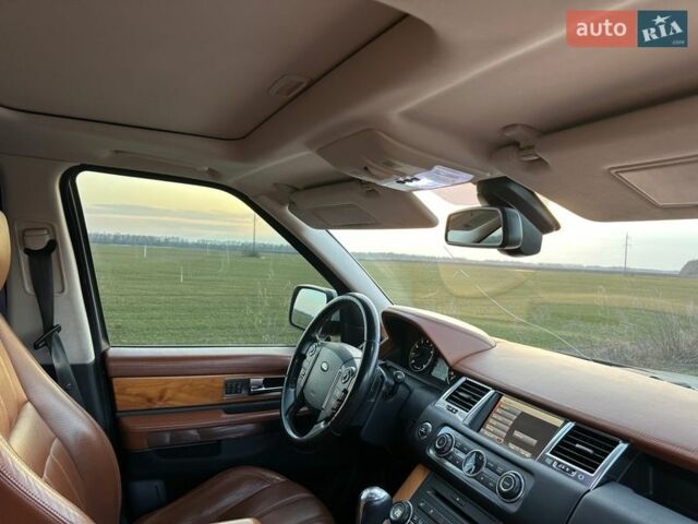 Білий Ленд Ровер Range Rover Sport, об'ємом двигуна 5 л та пробігом 171 тис. км за 16000 $, фото 31 на Automoto.ua