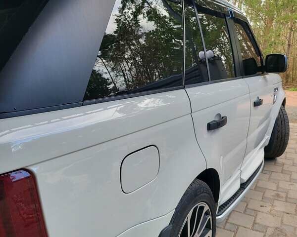 Білий Ленд Ровер Range Rover Sport, об'ємом двигуна 3 л та пробігом 199 тис. км за 16900 $, фото 4 на Automoto.ua