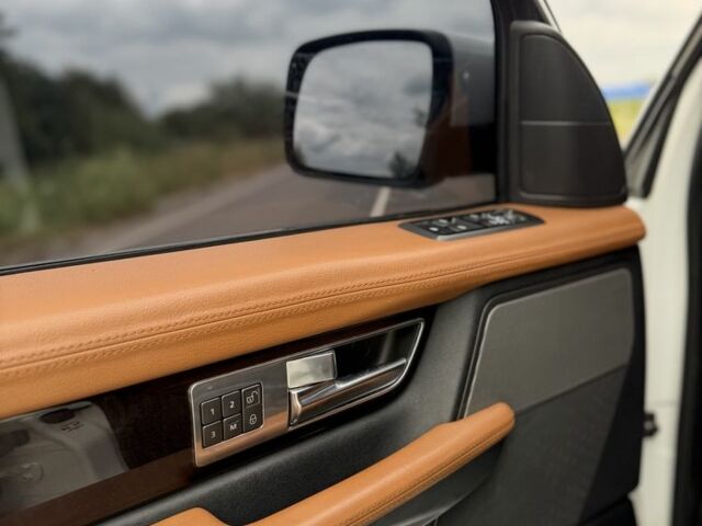 Білий Ленд Ровер Range Rover Sport, об'ємом двигуна 3 л та пробігом 178 тис. км за 11000 $, фото 16 на Automoto.ua