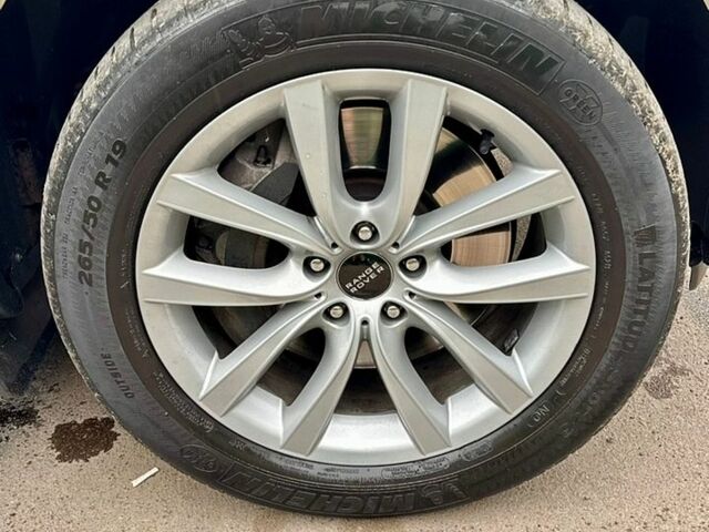 Білий Ленд Ровер Range Rover Sport, об'ємом двигуна 5 л та пробігом 175 тис. км за 15950 $, фото 11 на Automoto.ua