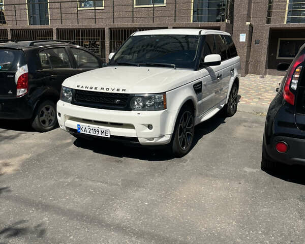 Ленд Ровер Рендж Ровер Спорт 2010 в Одессе на Automoto.ua Белый Ленд Ровер Рендж Ровер Спорт, объемом двигателя 2.99 л и пробегом 295 тыс. км за 14632 $, фото 1 на Automoto.ua
