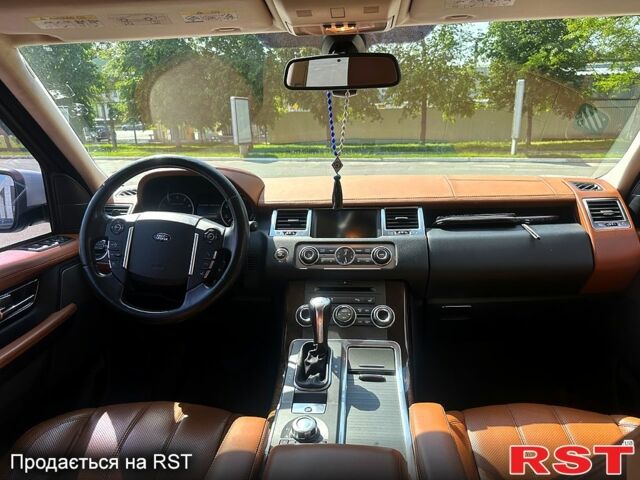 Білий Ленд Ровер Range Rover Sport, об'ємом двигуна 5 л та пробігом 145 тис. км за 16500 $, фото 12 на Automoto.ua