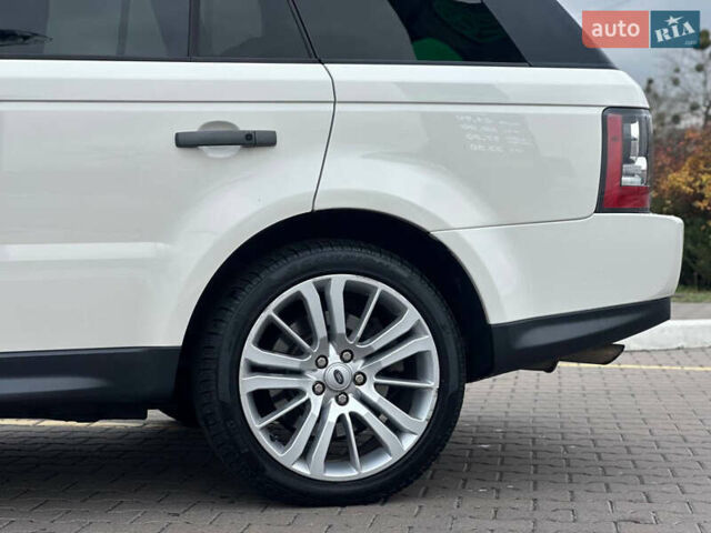 Білий Ленд Ровер Range Rover Sport, об'ємом двигуна 3.63 л та пробігом 202 тис. км за 15850 $, фото 10 на Automoto.ua
