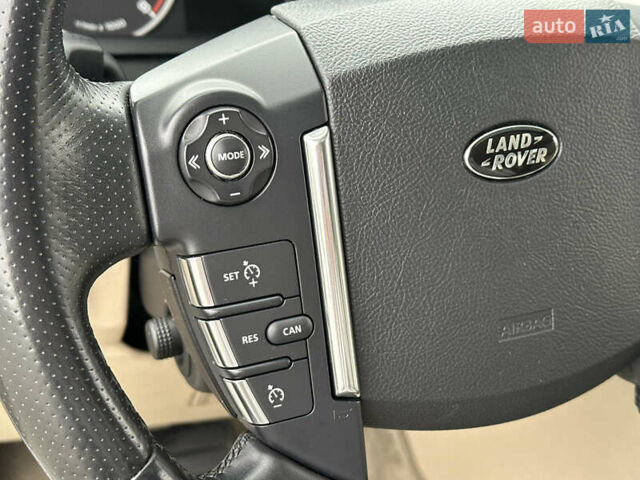 Білий Ленд Ровер Range Rover Sport, об'ємом двигуна 5 л та пробігом 120 тис. км за 13500 $, фото 68 на Automoto.ua
