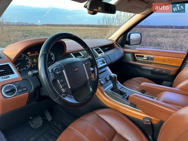 Білий Ленд Ровер Range Rover Sport, об'ємом двигуна 5 л та пробігом 171 тис. км за 16000 $, фото 18 на Automoto.ua