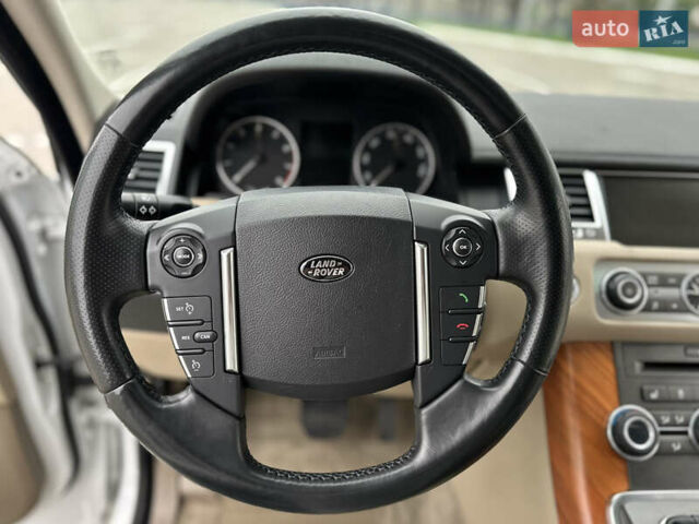 Білий Ленд Ровер Range Rover Sport, об'ємом двигуна 5 л та пробігом 120 тис. км за 13500 $, фото 67 на Automoto.ua