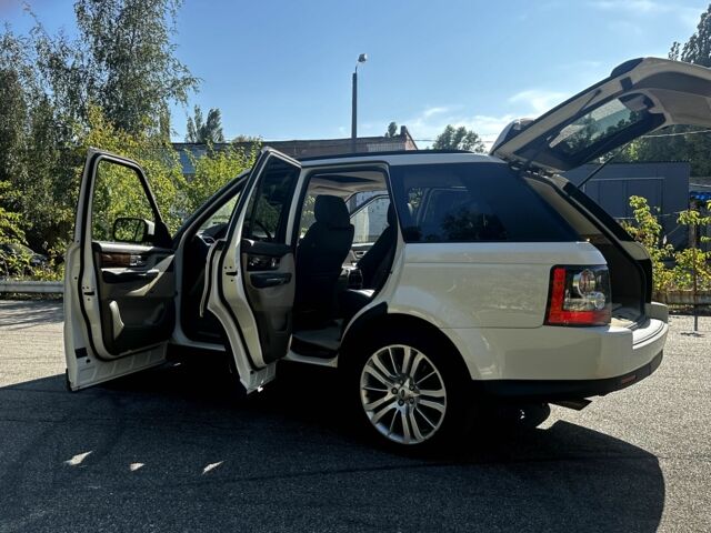 Ленд Ровер Рендж Ровер Спорт 2010 в Киеве на Automoto.ua Белый Ленд Ровер Рендж Ровер Спорт, объемом двигателя 3.6 л и пробегом 202 тыс. км за 15500 $, фото 3 на Automoto.ua