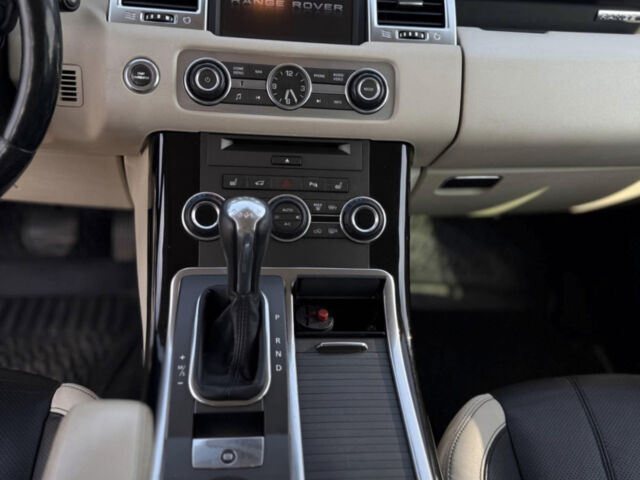 Білий Ленд Ровер Range Rover Sport, об'ємом двигуна 2.99 л та пробігом 350 тис. км за 12900 $, фото 8 на Automoto.ua