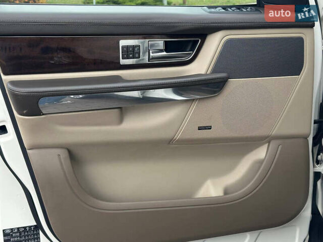 Білий Ленд Ровер Range Rover Sport, об'ємом двигуна 3.63 л та пробігом 202 тис. км за 15850 $, фото 32 на Automoto.ua