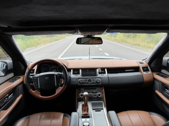 Білий Ленд Ровер Range Rover Sport, об'ємом двигуна 3 л та пробігом 178 тис. км за 11000 $, фото 13 на Automoto.ua