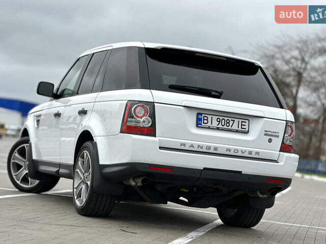 Білий Ленд Ровер Range Rover Sport, об'ємом двигуна 5 л та пробігом 120 тис. км за 13500 $, фото 17 на Automoto.ua