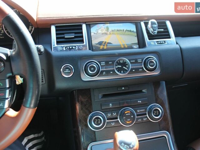Білий Ленд Ровер Range Rover Sport, об'ємом двигуна 2.99 л та пробігом 177 тис. км за 12500 $, фото 33 на Automoto.ua