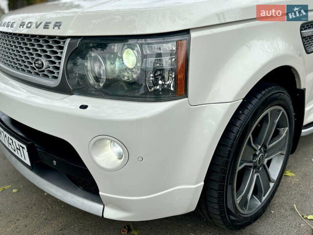 Білий Ленд Ровер Range Rover Sport, об'ємом двигуна 3 л та пробігом 208 тис. км за 15900 $, фото 25 на Automoto.ua