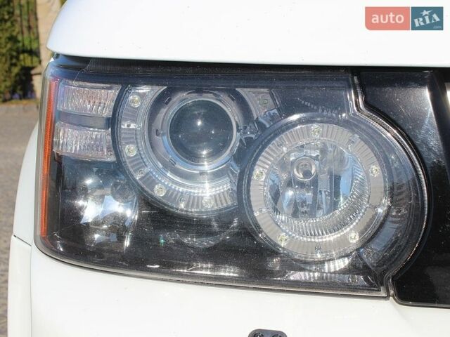 Білий Ленд Ровер Range Rover Sport, об'ємом двигуна 2.99 л та пробігом 177 тис. км за 12700 $, фото 19 на Automoto.ua