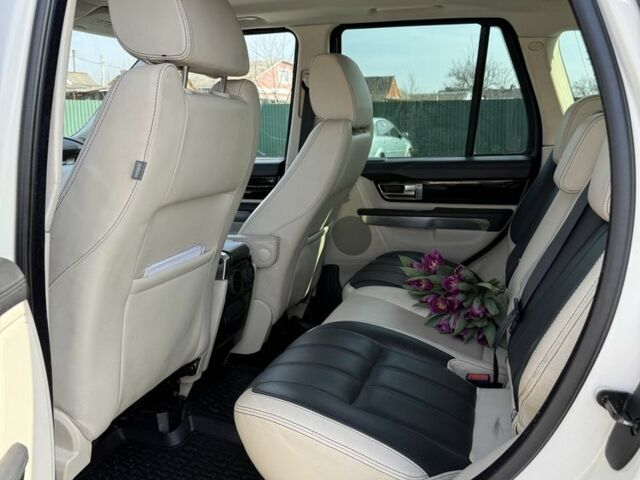 Білий Ленд Ровер Range Rover Sport, об'ємом двигуна 3 л та пробігом 312 тис. км за 13500 $, фото 12 на Automoto.ua